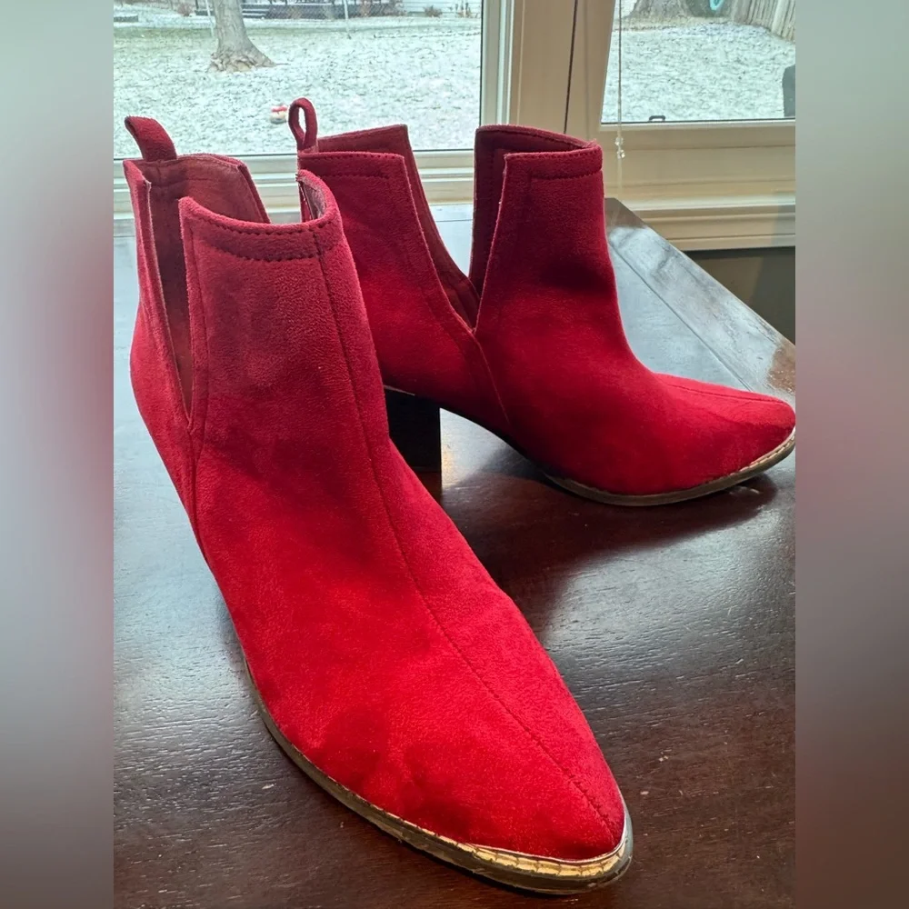 Journee Issla Western Ankle Bootie Red Suede Ankle - Picture 6 of 9
